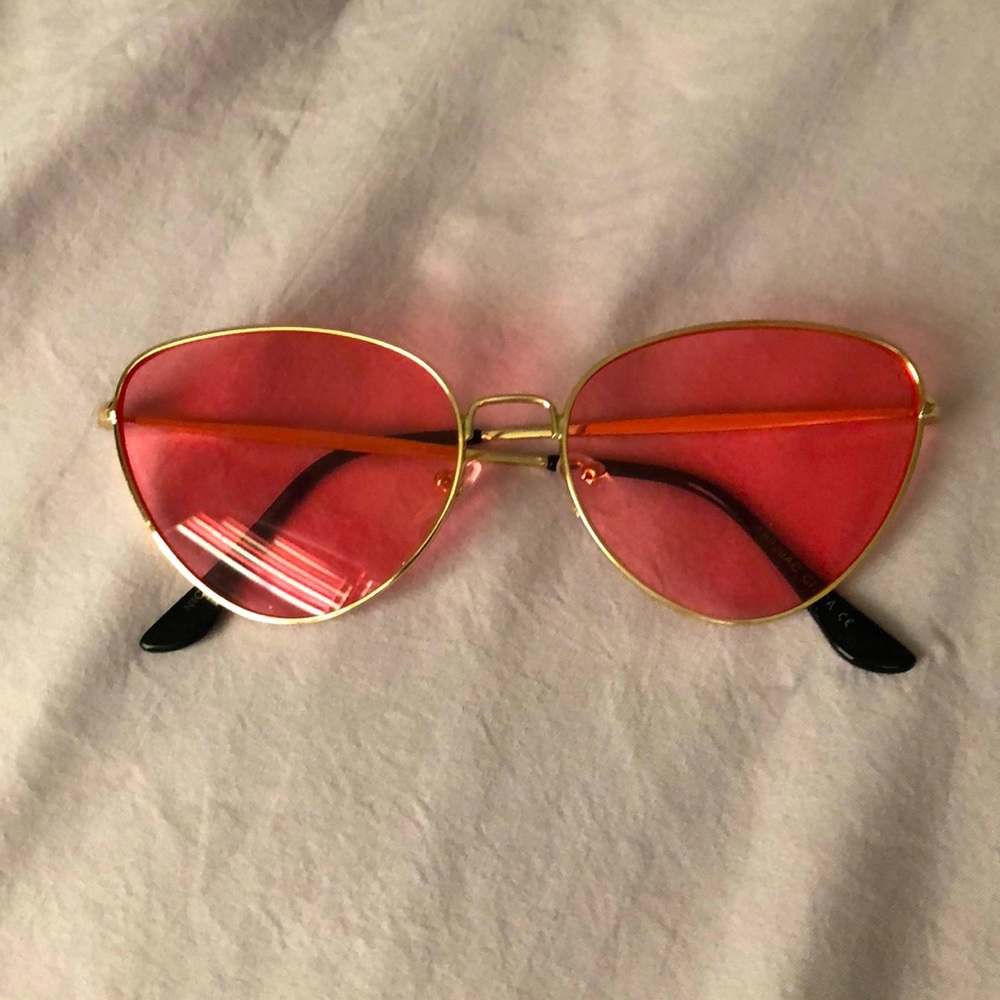 Pink lens cat eye sunglasses